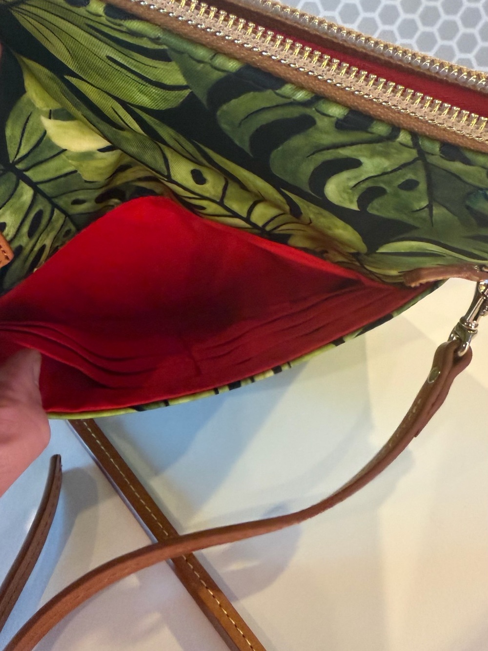 Dooney & Bourke Green Leaf Print Crossbody with Tan Strap - Picture 4 of 10